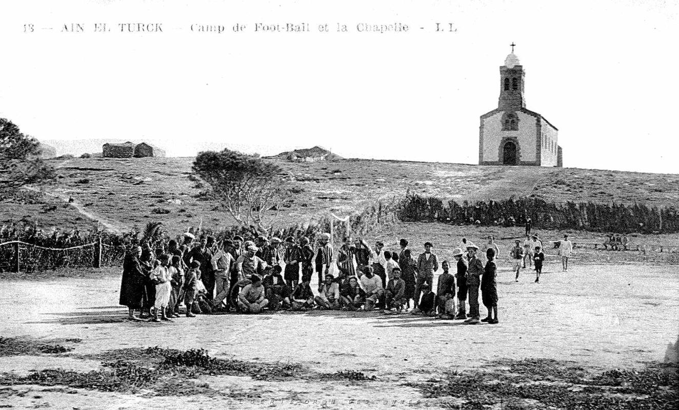 1009- Ain-el-turck - La Chapelle et le stade.JPG